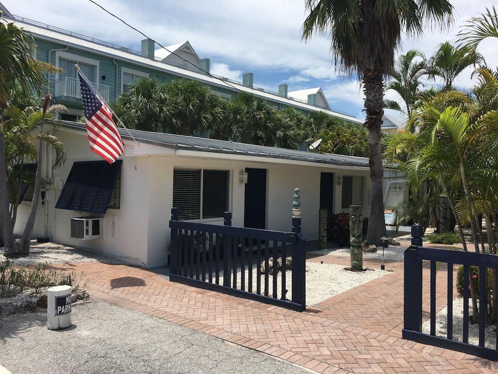 Flamingo Motel & Villas Bonita Springs North Naples Extérieur photo