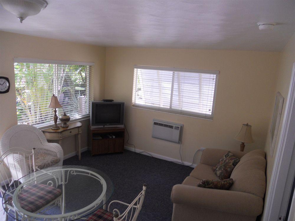 Flamingo Motel & Villas Bonita Springs North Naples Extérieur photo